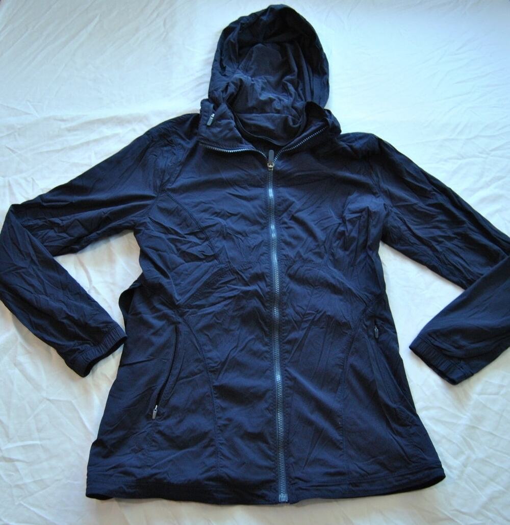Lululemon Dark Blue Windbreaker w/ Hideaway Hood Size 10